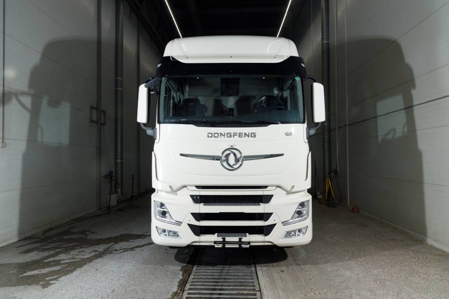 Фотография Седельный тягач DongFeng GX 6x4 (DFH4271)