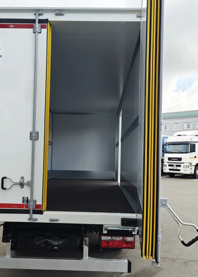 Фотография JAC N90 с изотермическим фургоном