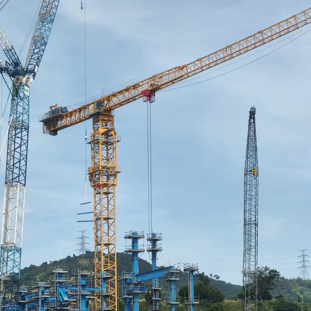 Фотография Башенный кран с горизонтальной стрелой XGT1050-50S