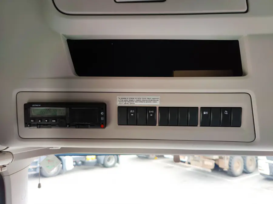 Фотография Седельный тягач DongFeng GX 4x2 (DFH4180)