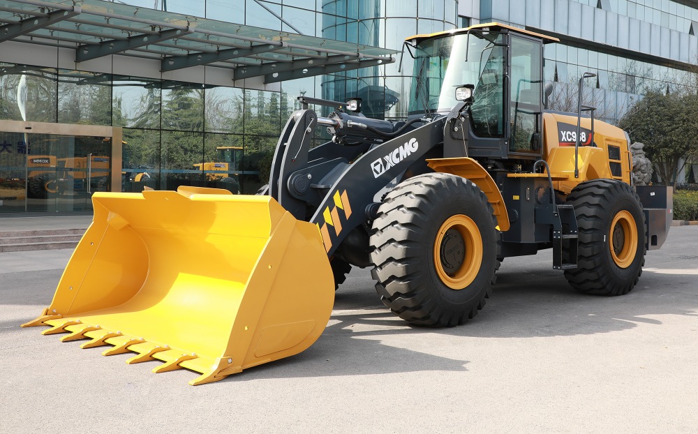 Фотография Фронтальный погрузчик XCMG XC968