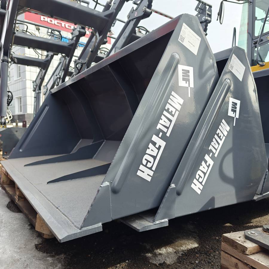 Фотография Ковш 0,7 м3 к тракторам МТЗ 82.1