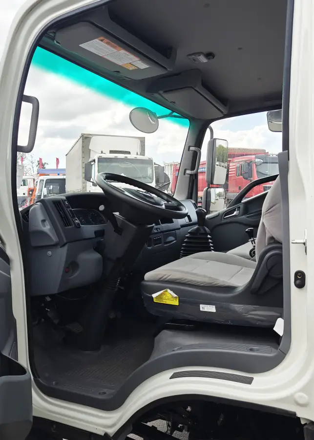 Фотография JAC N90 с изотермическим фургоном