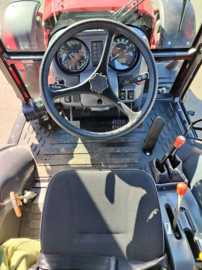 Фотография Трактор BELARUS-1523.3