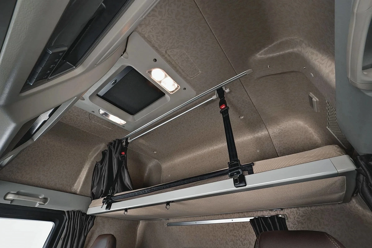 Фотография Седельный тягач FAW J7 4х2 LNG