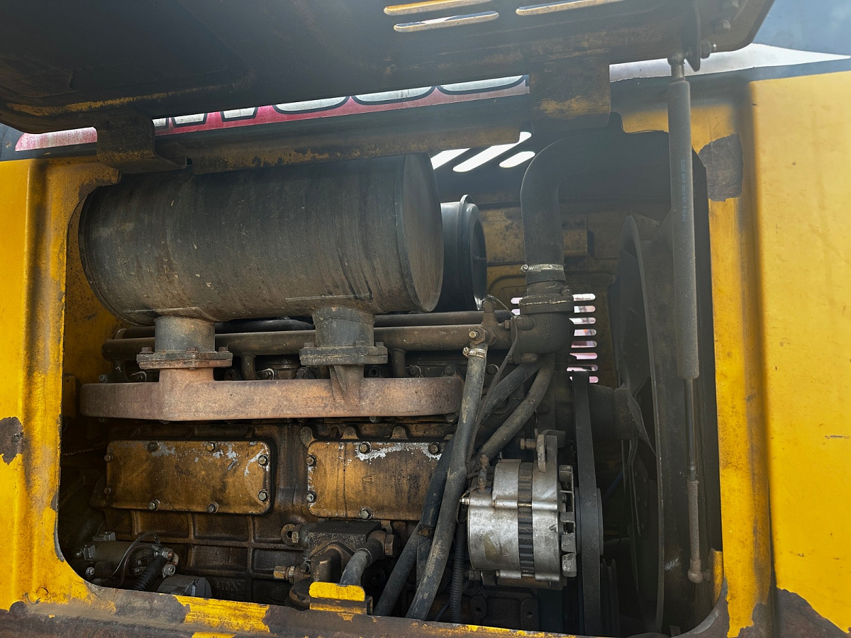 Фотография Погрузчик фронтальный XCMG LW300F 2013г