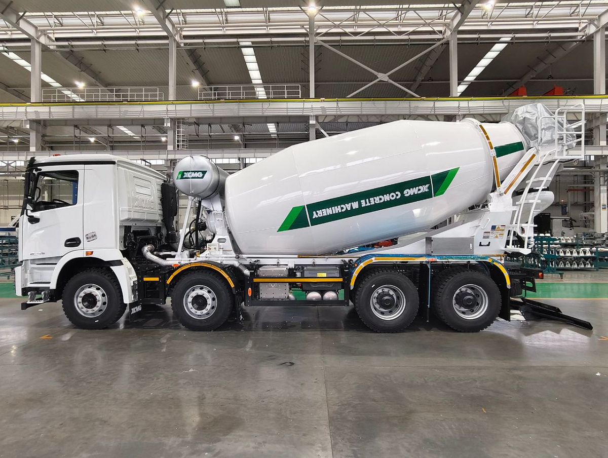 Фотография Автобетоносмеситель XS412