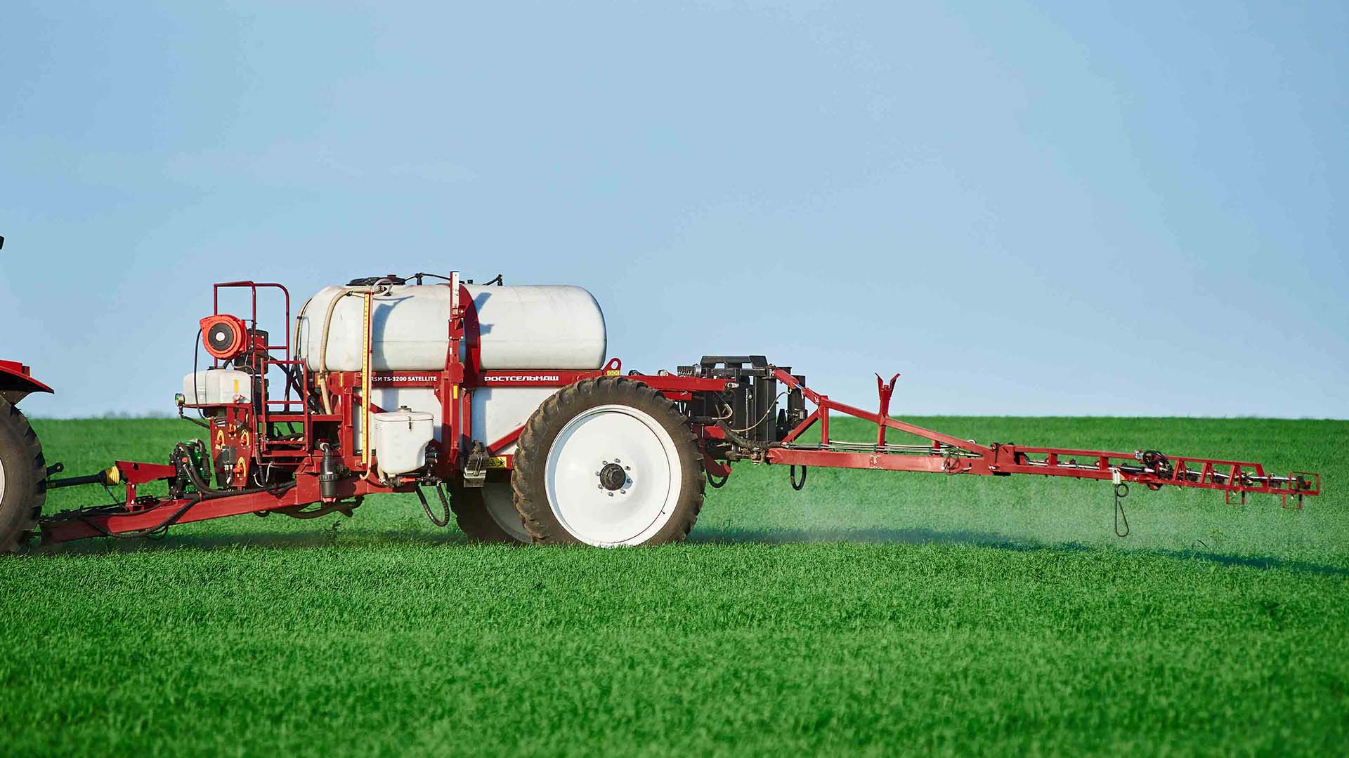 Прицепные опрыскиватели RSM TS-3200/4500 Satellite ?>