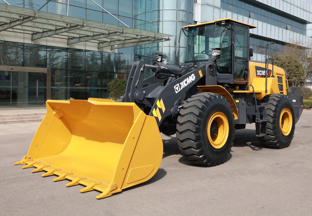 Фотография Фронтальный погрузчик XCMG XC958