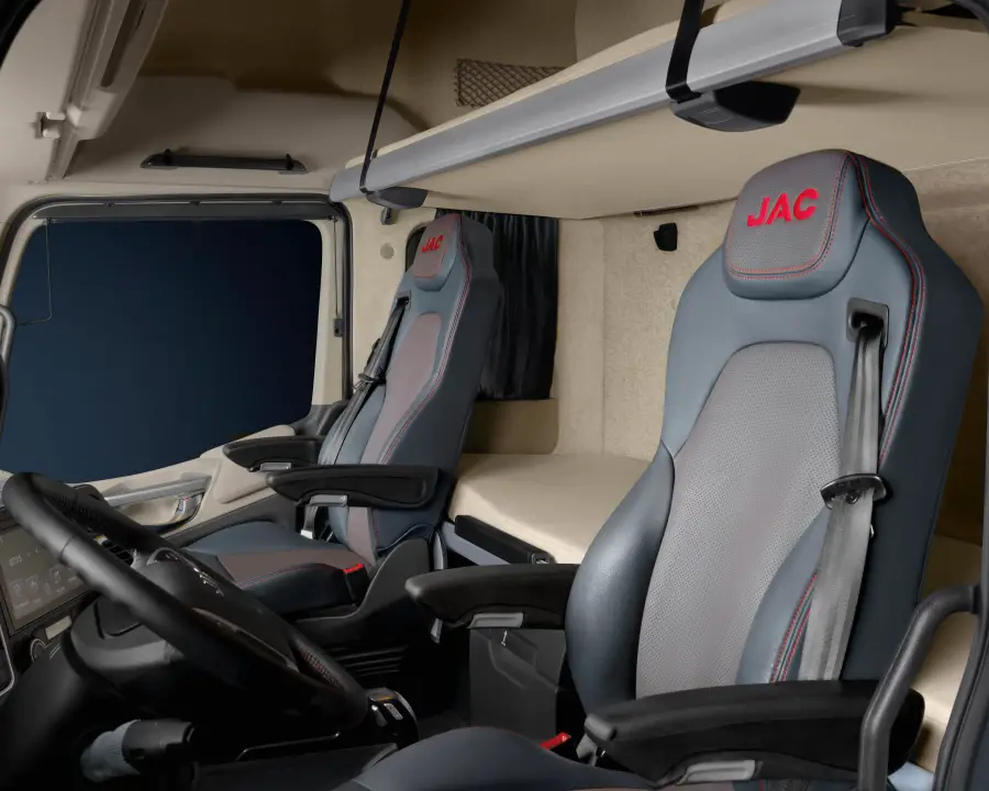 Фотография Седельный тягач JAC K7 4х2 2024